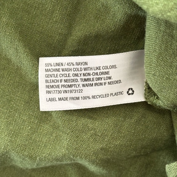 Universal Thread Green Button-Down Shirt - Picture 8 of 10